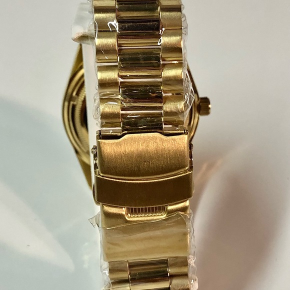 {SOLD} - Picture 7 of 7